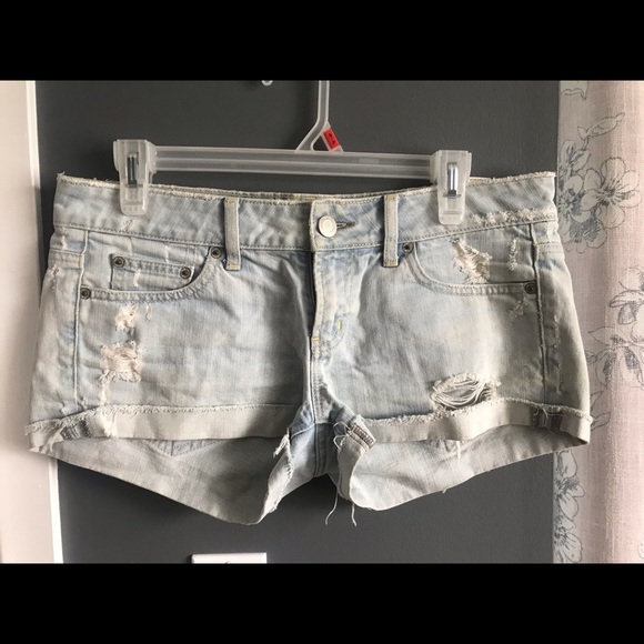 Demin shorts - Picture 3 of 6